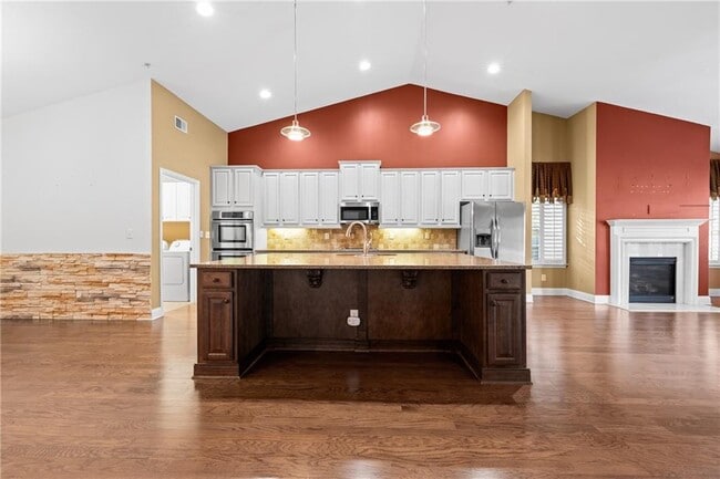 Building Photo - 2335 Callaway Ct