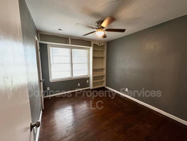 Building Photo - 2213 N 41st St