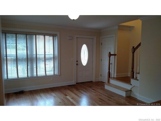 Building Photo - 1 Hamilton St