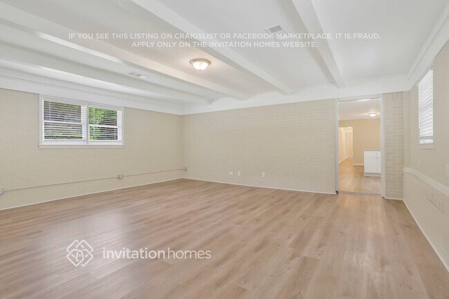 Building Photo - 386 Kemolay Rd SW