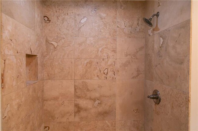 Building Photo - 1547 Delia Dr