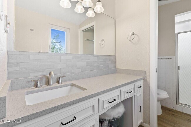 Building Photo - 4871 Los Reales Dr
