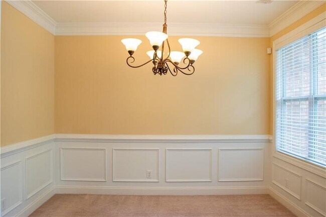 Building Photo - 2627 Gadsen