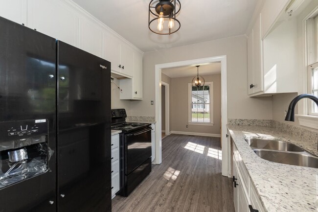 Building Photo - Amazing 3 bedroom home in Rocky Mount