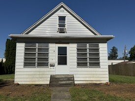 Building Photo - 1534 39th St