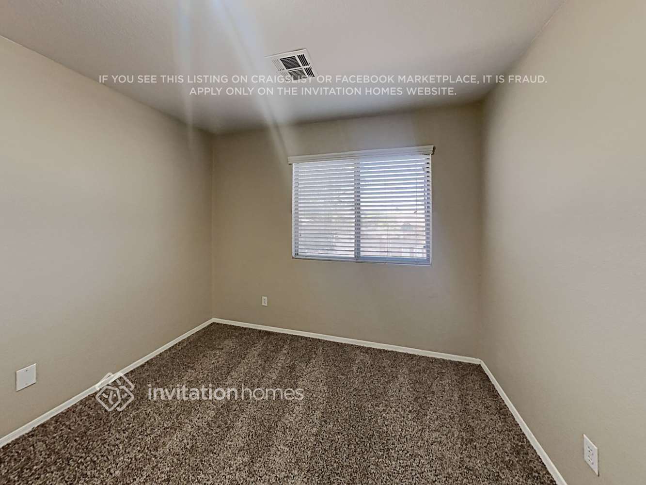 Building Photo - 3909 N 103rd Dr