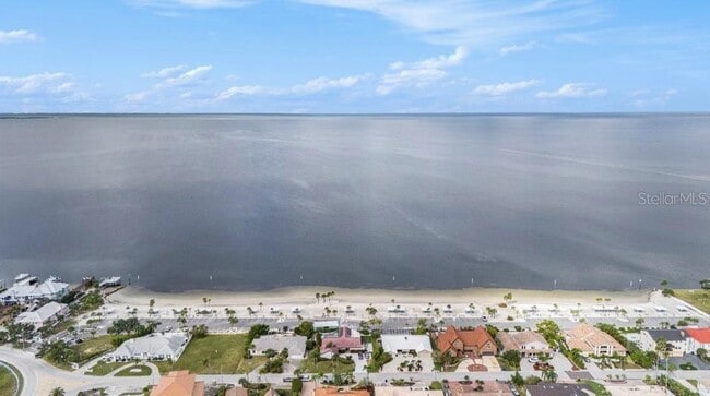 Building Photo - 5521 Yellowfin Ct