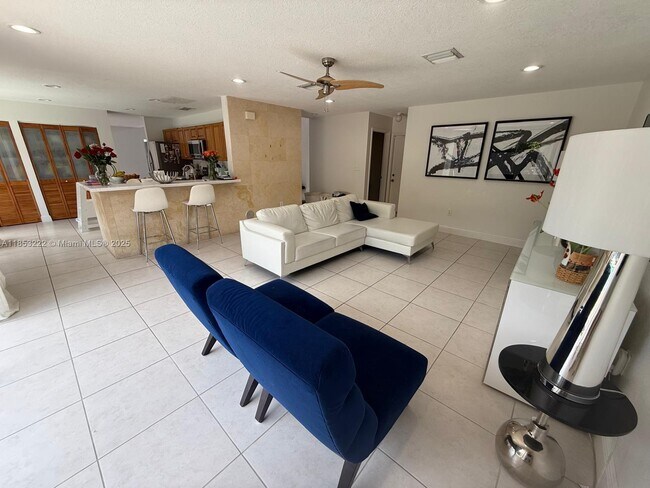 Building Photo - 9740 SW 155th Ave