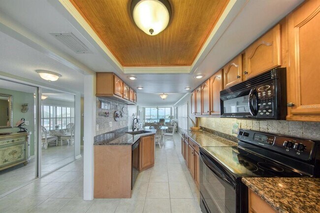 Building Photo - 105 Island Way