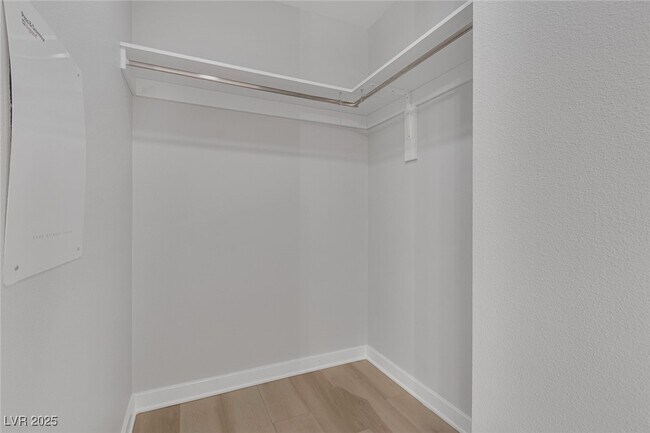 Building Photo - 4525 Dean Martin Dr