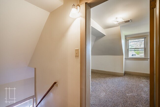 Building Photo - 350 Wilber Ave