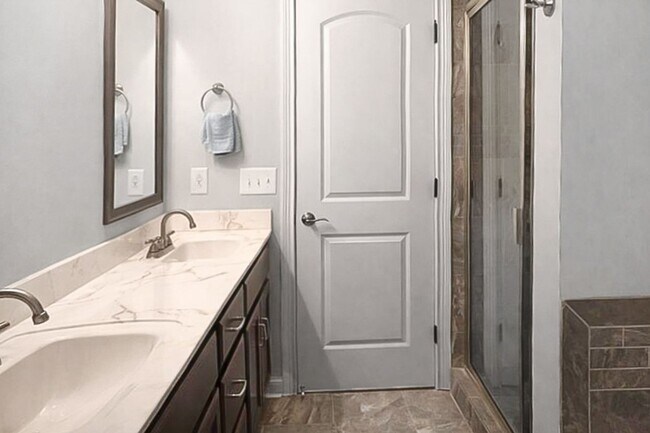 Building Photo - Pet Friendly Three Bedroom with Bonus!