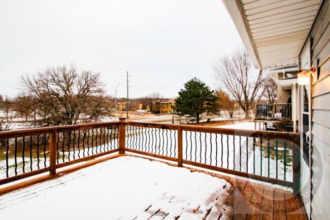 Building Photo - 11652-11654 Camden Ave