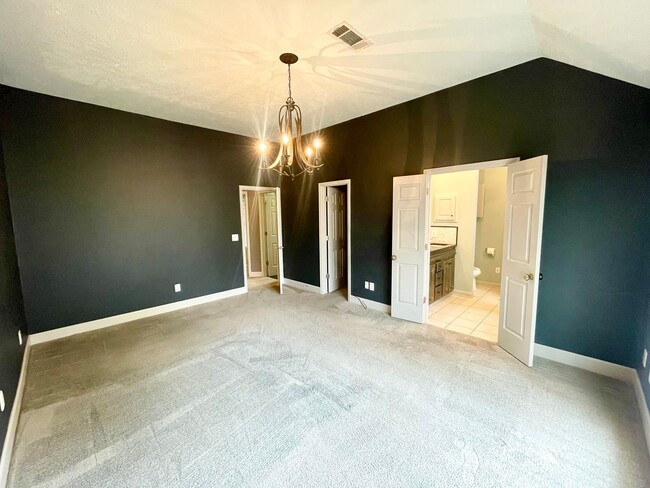 Building Photo - 3/2 For Rent in Germantown School District!