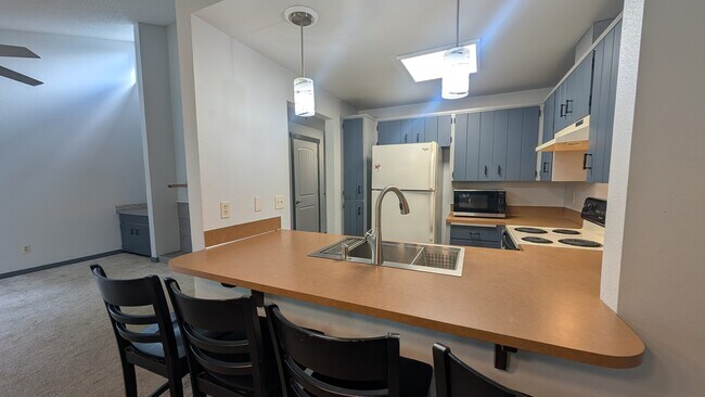 Building Photo - 6363 Harbor Sunset Pl