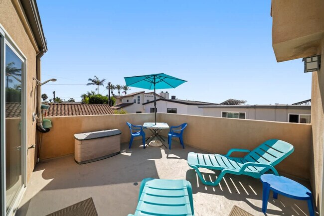 Building Photo - 3464 Carlsbad Blvd