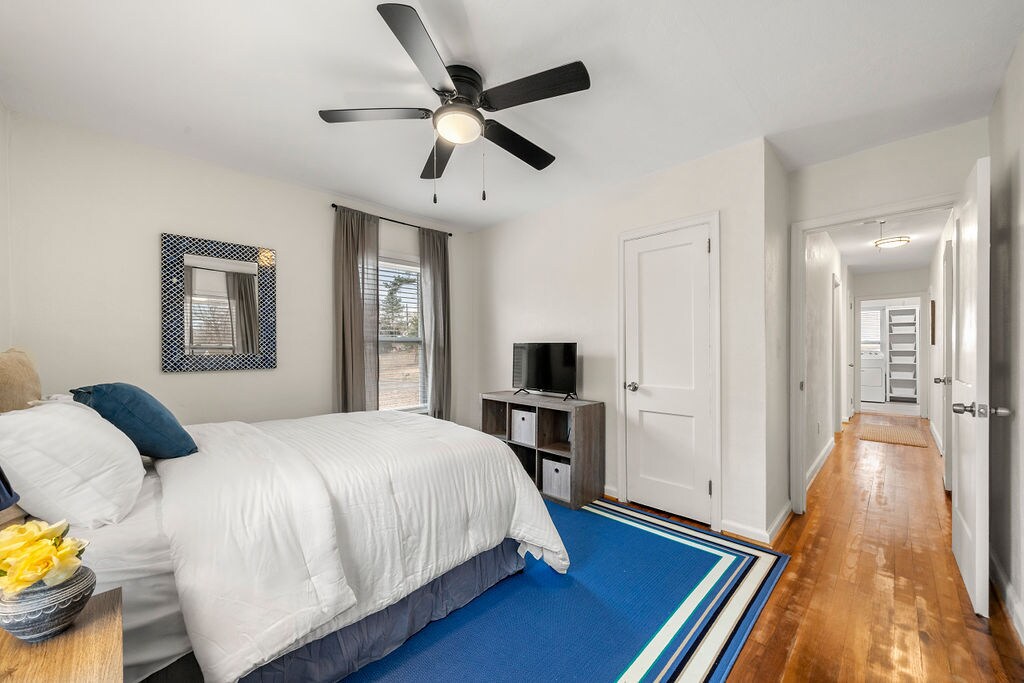 Bedroom 2 - 711 Campbell Cir