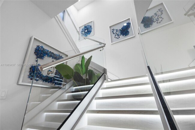 Building Photo - 4335 SW 174th Ave