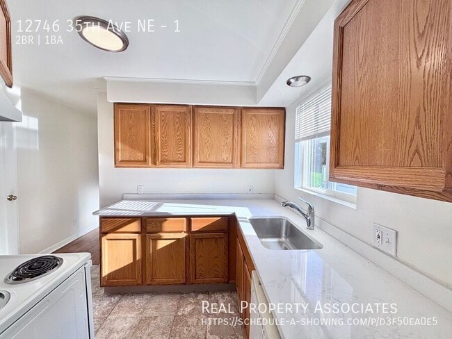 Building Photo - 12746 35th Ave NE