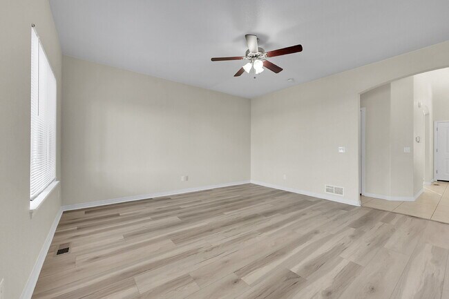 Building Photo - $2,650.00 - 6 Bedrooms, 3.5 Bathrooms, Single Family Home in Colorado Springs with Fenced Yard!