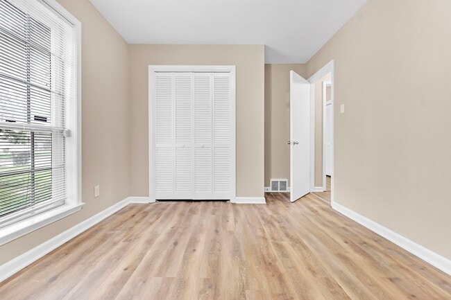 Building Photo - 5304 Haleville Rd