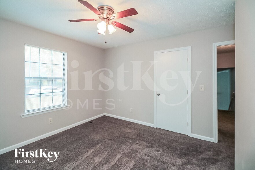 Building Photo - 7210 Buck Creek Dr