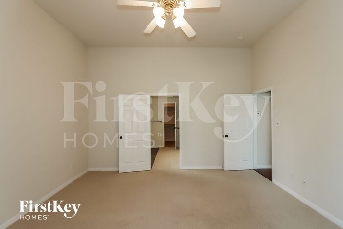 Building Photo - 10310 E Crosby Ln