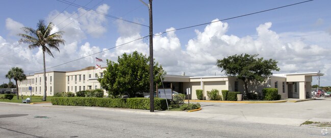 Primary Photo - Buell L. Brown Center