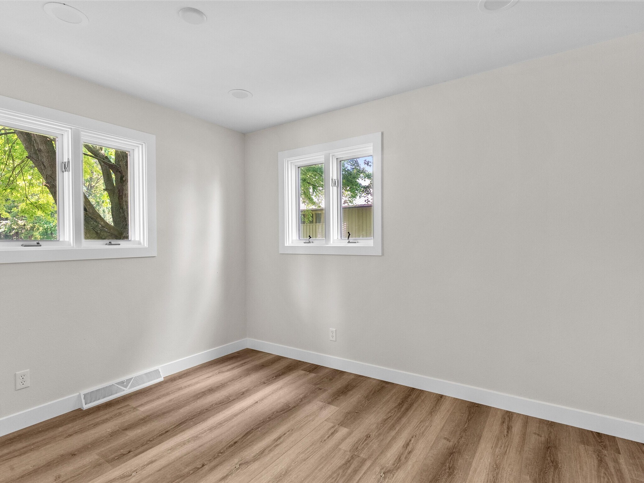 Building Photo - 1621 Ruby Ln