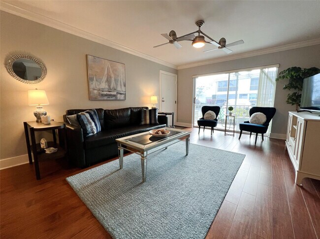 Building Photo - 6239 Bay Club Dr