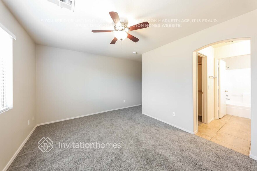 Building Photo - 14807 W Acapulco Ln