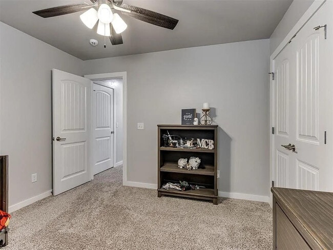 Building Photo - 1391 Hickory Trl