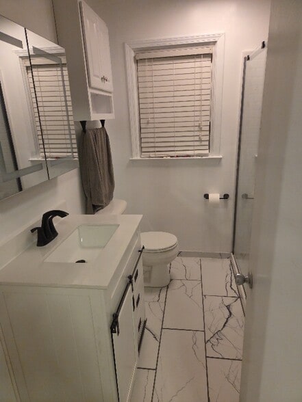 Building Photo - 604 Odom Dr