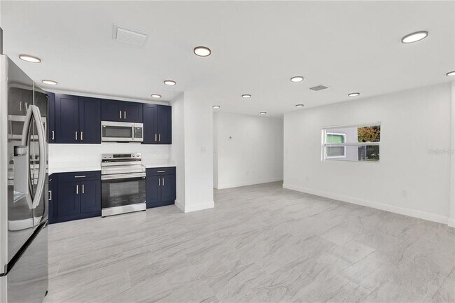 Building Photo - 1121 Illinois Ave