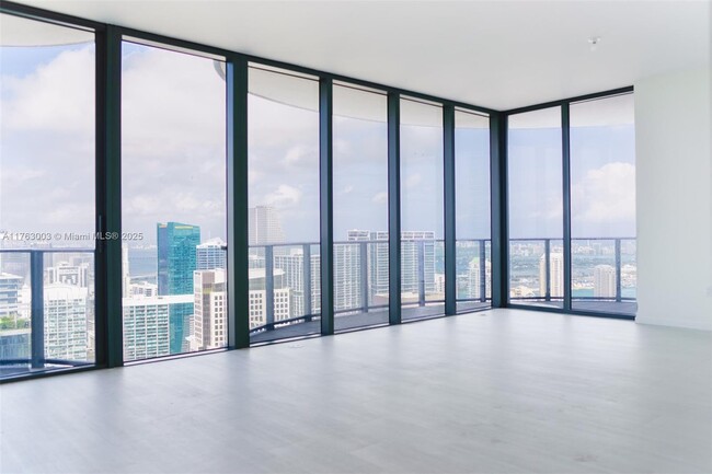 Building Photo - 1000 Brickell Plaza