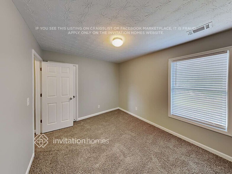 Building Photo - 207 Winterbury Dr