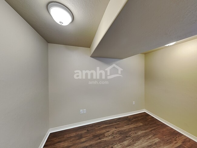 Building Photo - 13079 S 2900 W