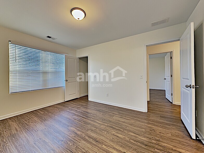 Building Photo - 134 Orion Way