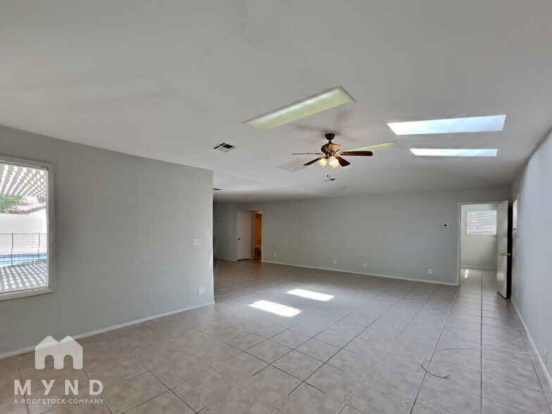 Building Photo - 2337 Danville Ct