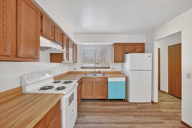 Building Photo - 2755-2761 Scarlet Oak