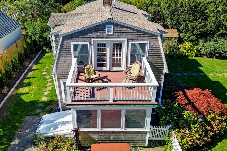 Building Photo - 11 Friendship Ln