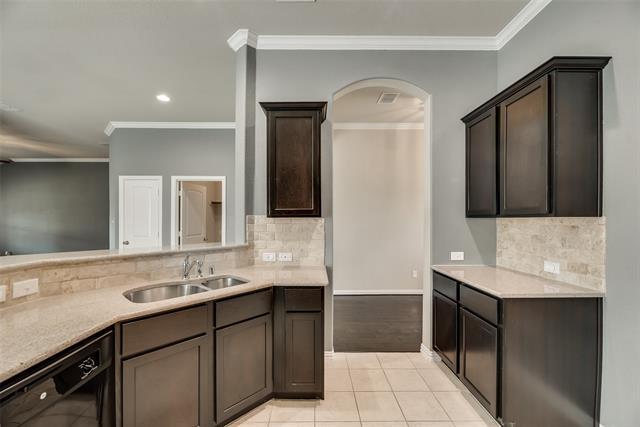 Building Photo - 556 Bromeliad Dr