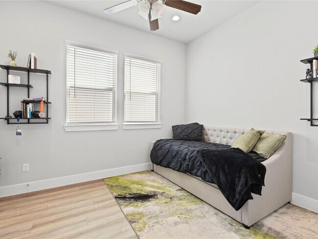 Building Photo - 9009 Lonestar River Ln