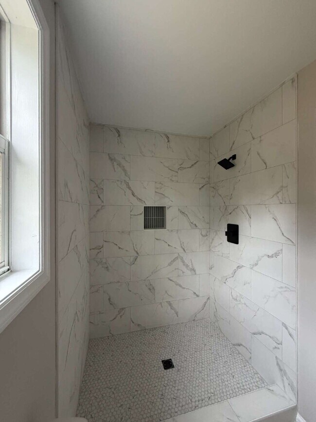 Building Photo - 157 Yardley Farms Ct