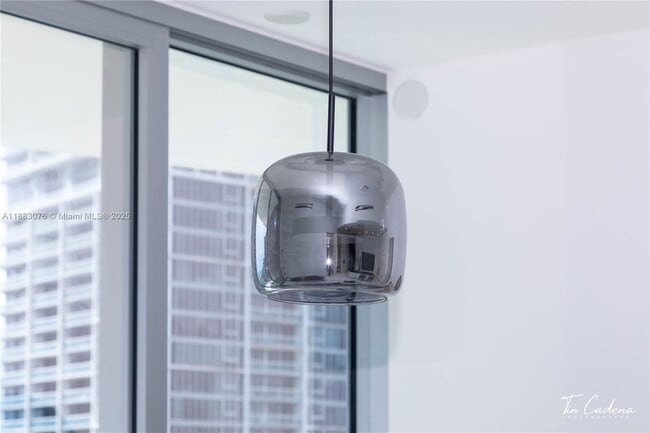 Building Photo - 300 Biscayne Blvd Way