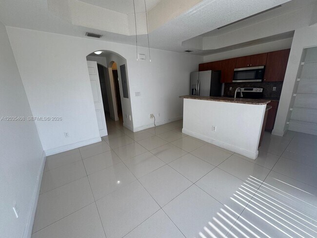 Building Photo - 4941 Tradewinds Ter