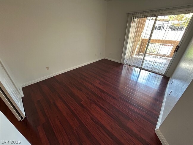 Building Photo - 900 Heavenly Hill Ct