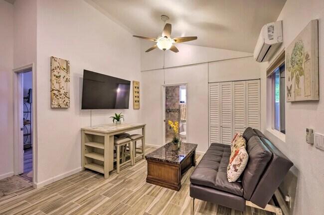 Building Photo - 276 Via del Cerrito