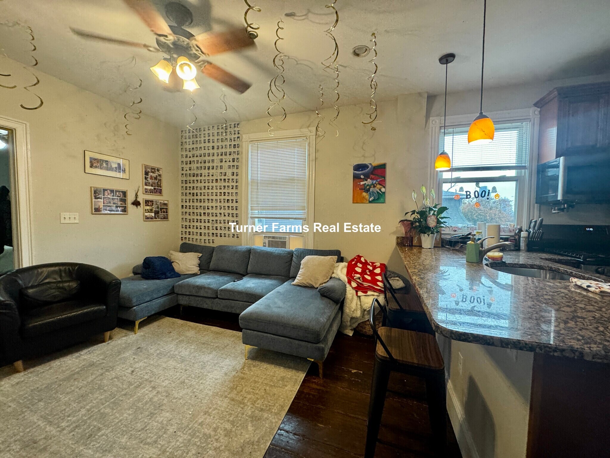 Building Photo - 717 Parker St