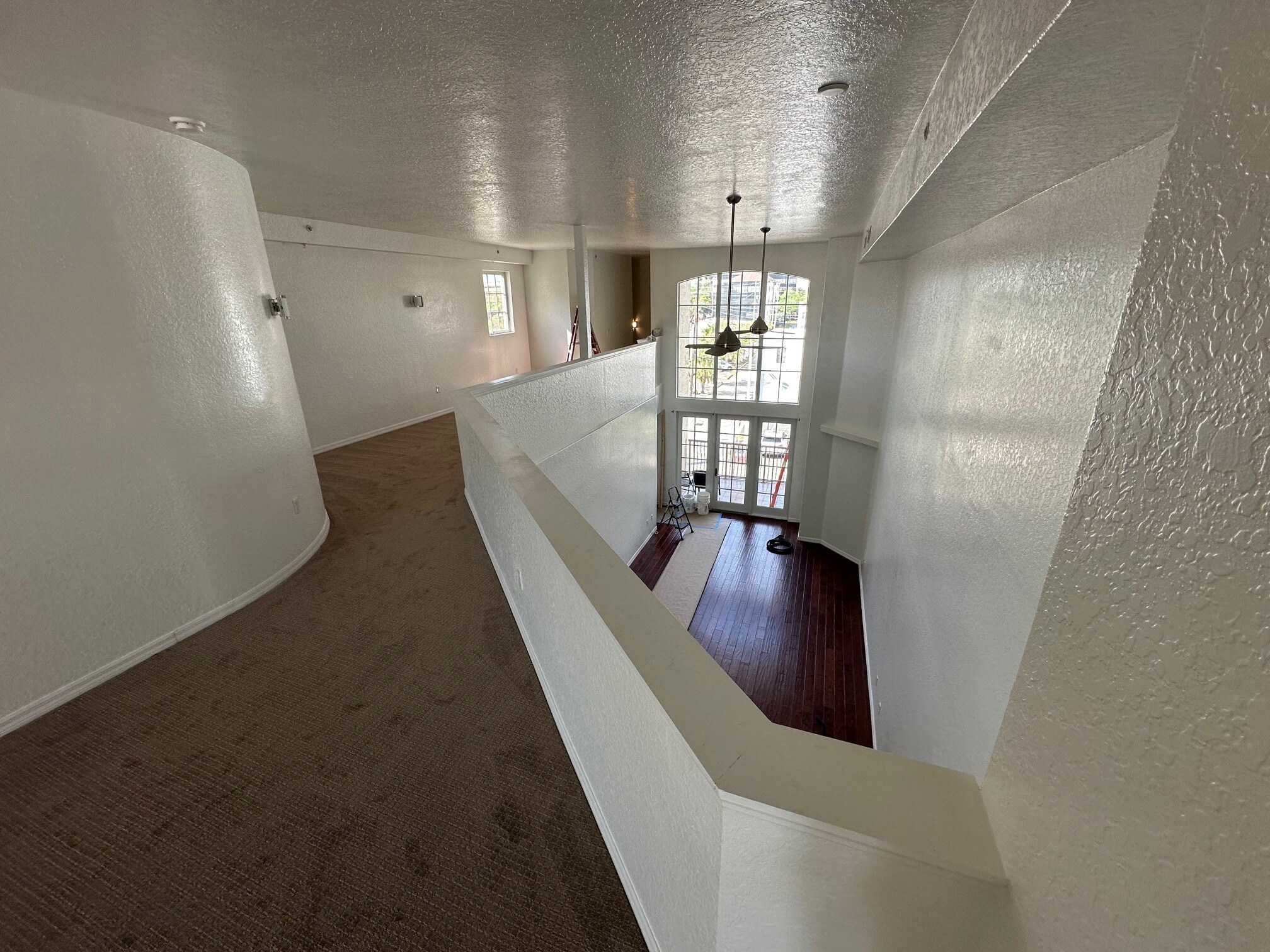 Building Photo - 128 S Beach St